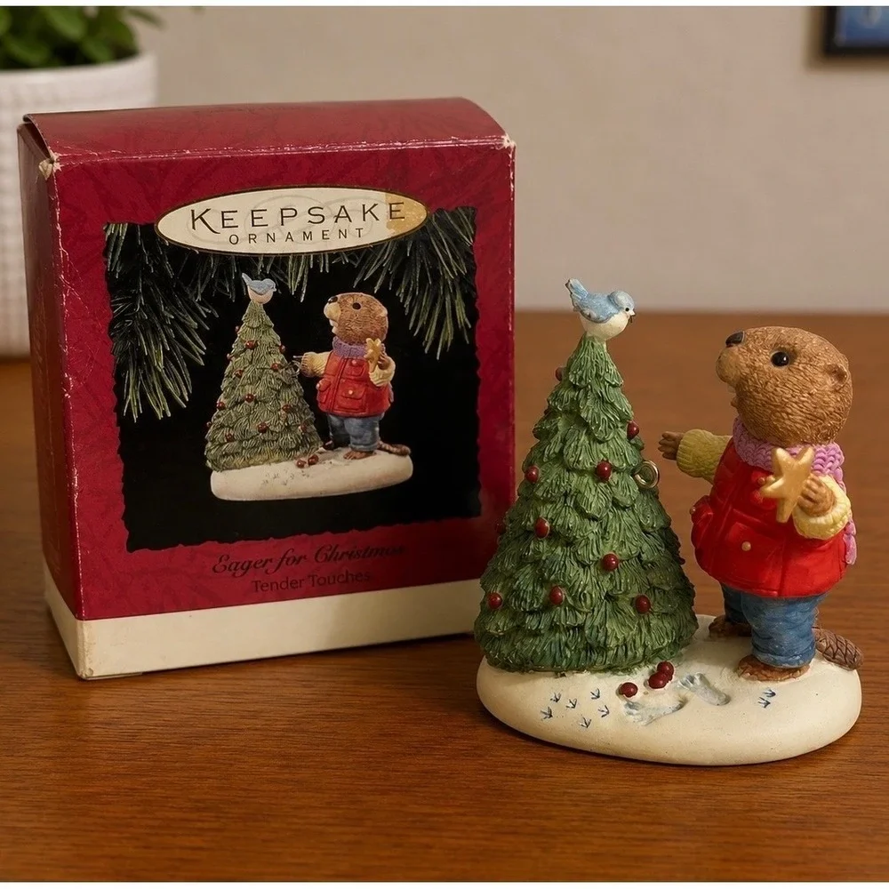 Hallmark Keepsake Eager for Christmas Tree Ornament Vintage 1994 w/ Box Beaver